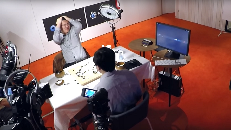 Abbildung 5: Fan Hui gegen AlphaGo, GeekandSundry