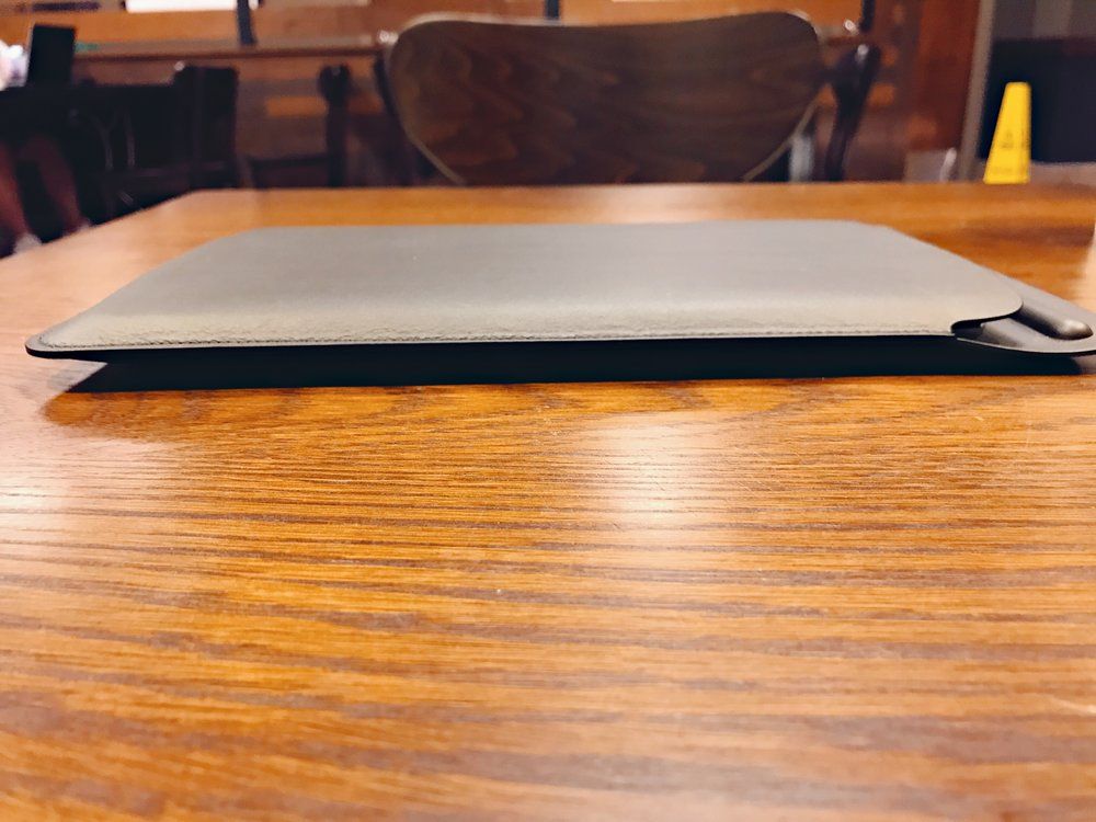 Side view of the leather sleeve + iPad Pro + Smart Keyboar