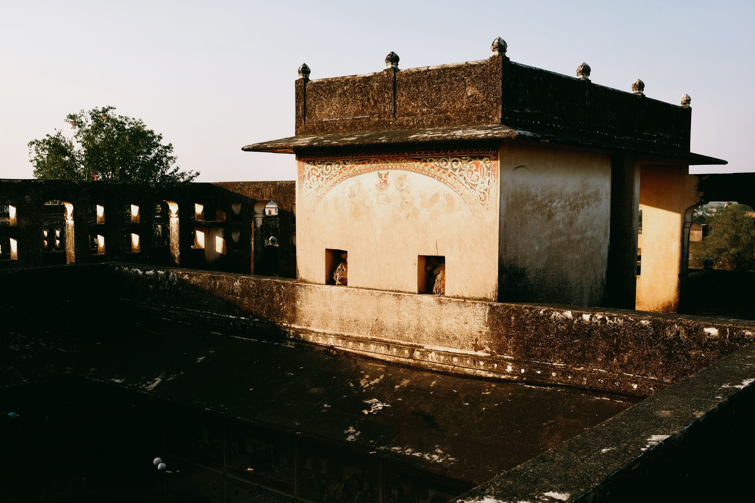 Rooftop of a timeless haveli. Mandawa, Rajasthan, India. January 2021.
