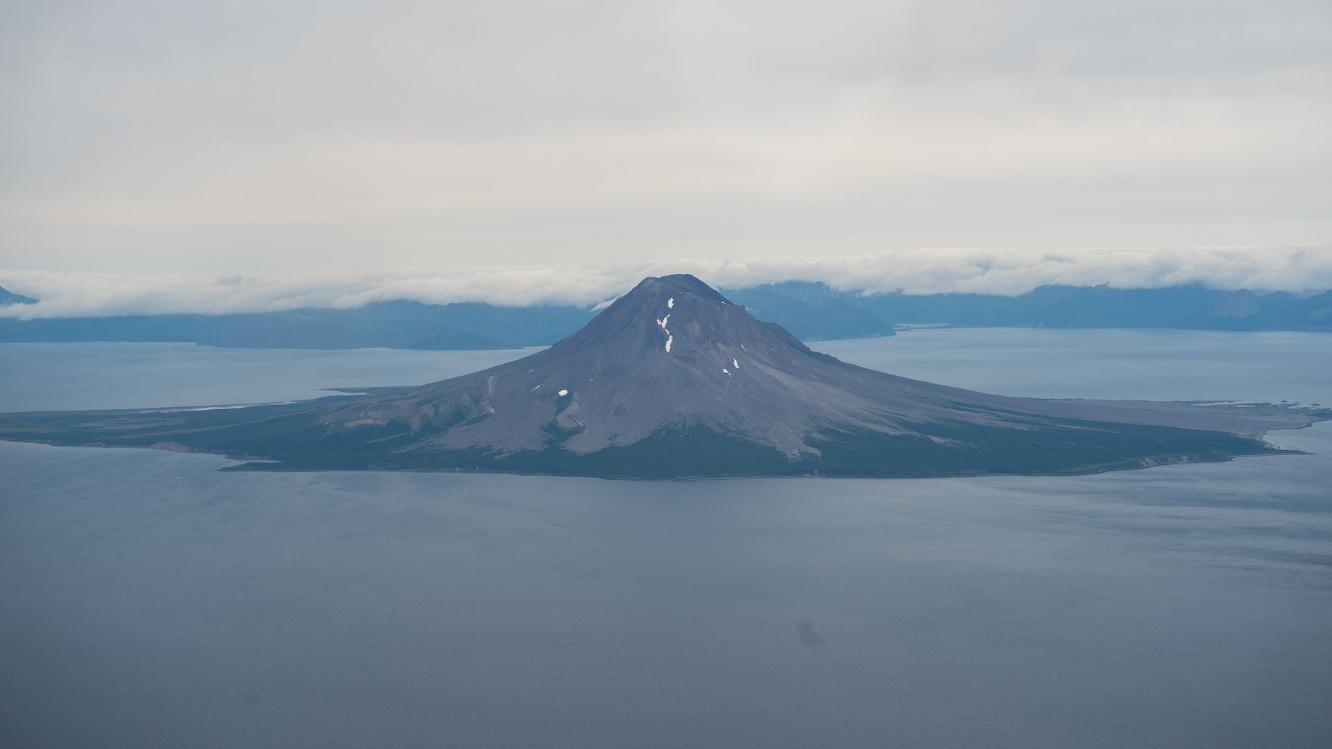 The visibility was excellent as we passed Augustine Volcano that last erupted in 2006.