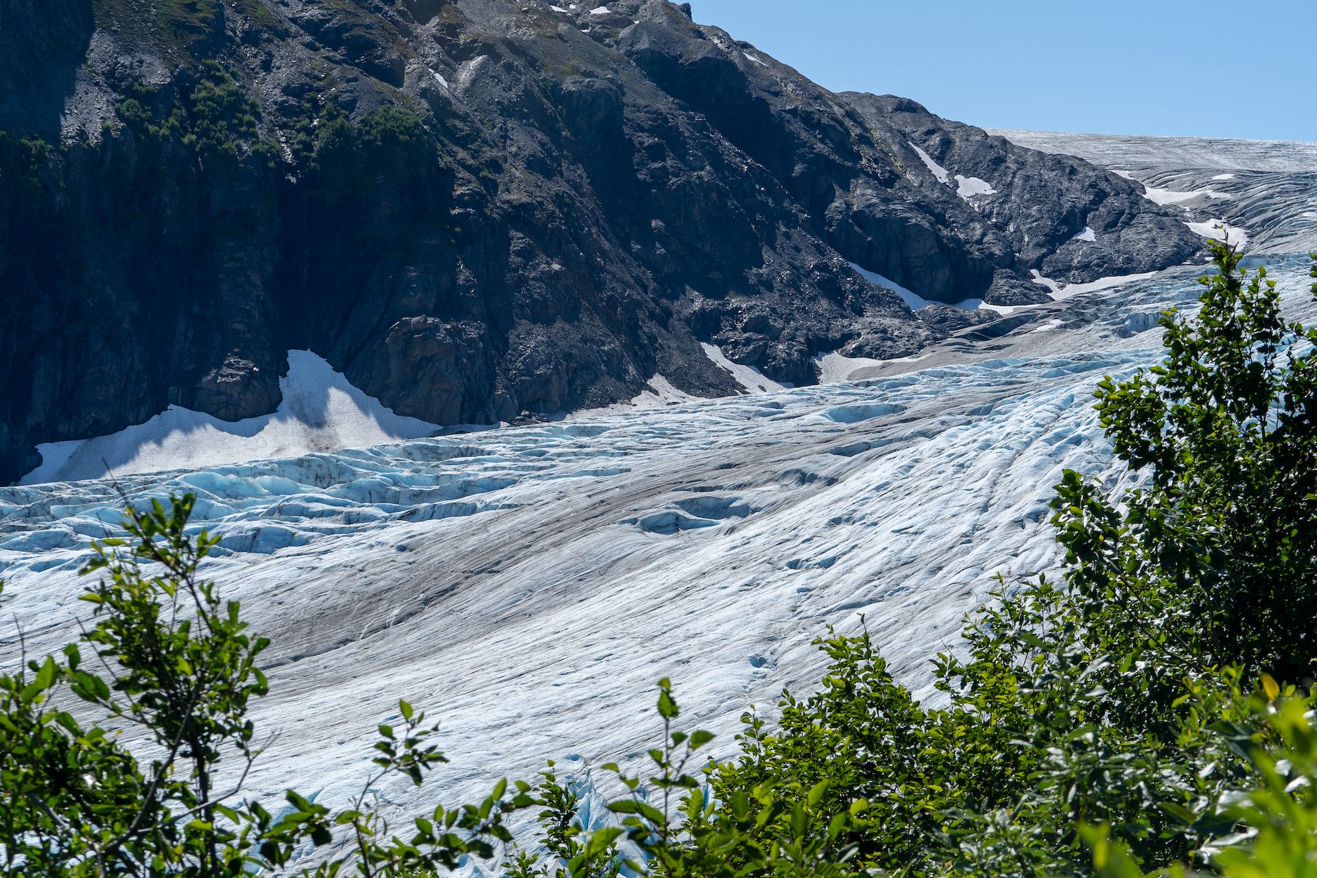 Even though we couldn’t touch the glacier, we could still see a lot of details from a distance.